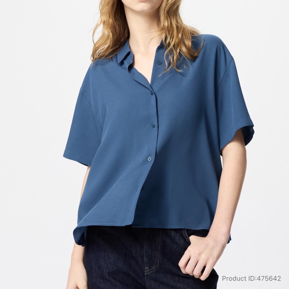 Uniqlo Size Small Rayon Blouse | Short Sleeve, Blue
